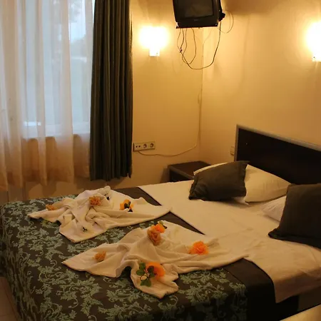 Gold Stone Hotel 3*
