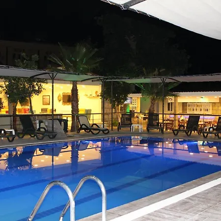 Gold Stone ホテル